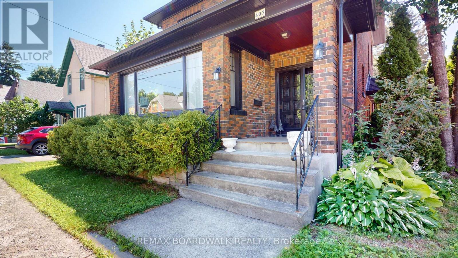 407 King Street W, Brockville, Ontario  K6V 3S8 - Photo 2 - X13570904