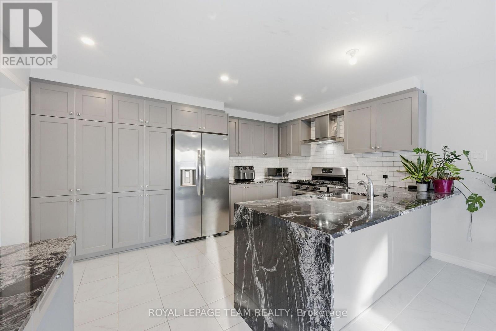153 Unity Place, Ottawa, Ontario  K2S 2Y8 - Photo 6 - X13570922