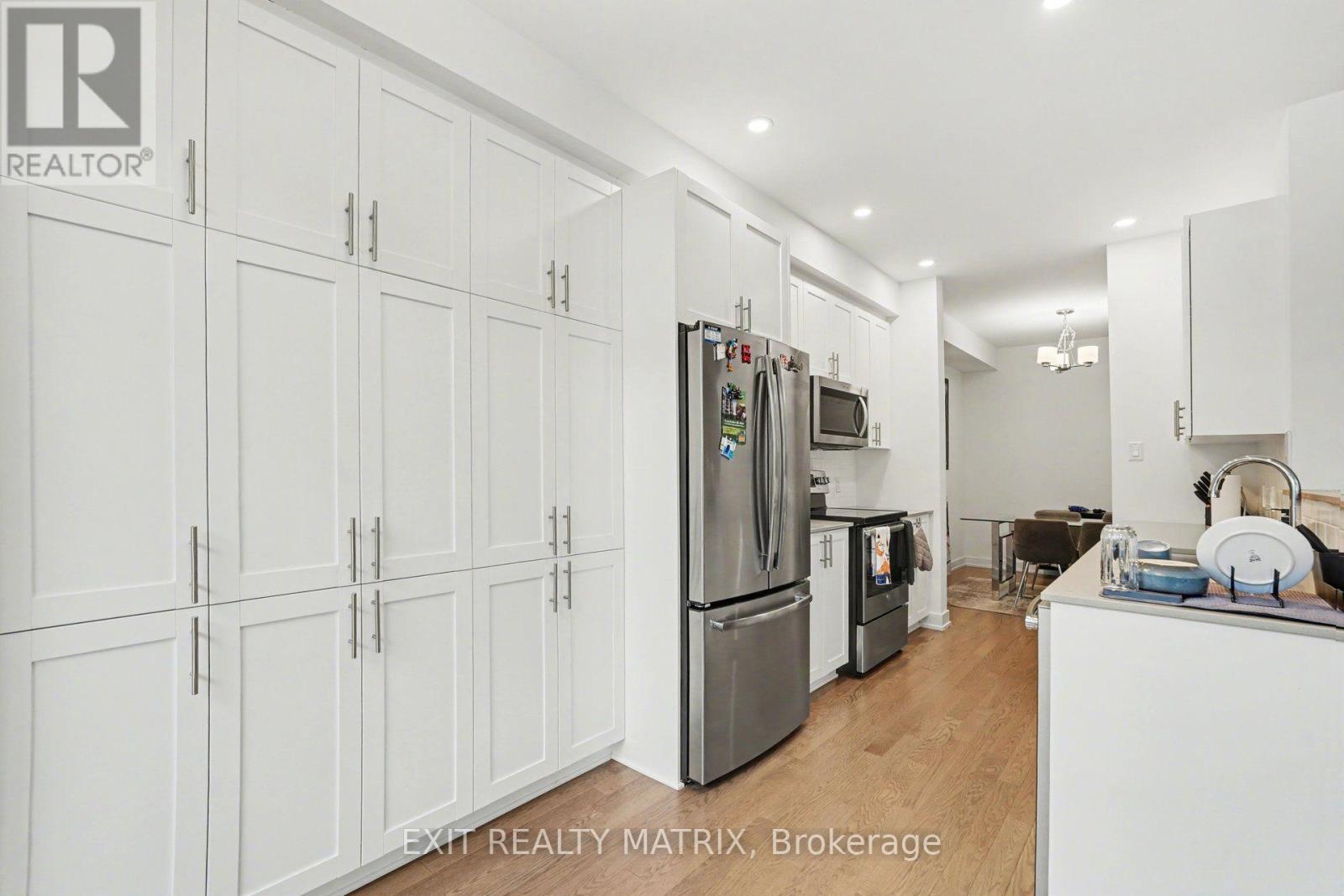 656 Putney Crescent W, Ottawa, Ontario  K2S 2N7 - Photo 10 - X13570936
