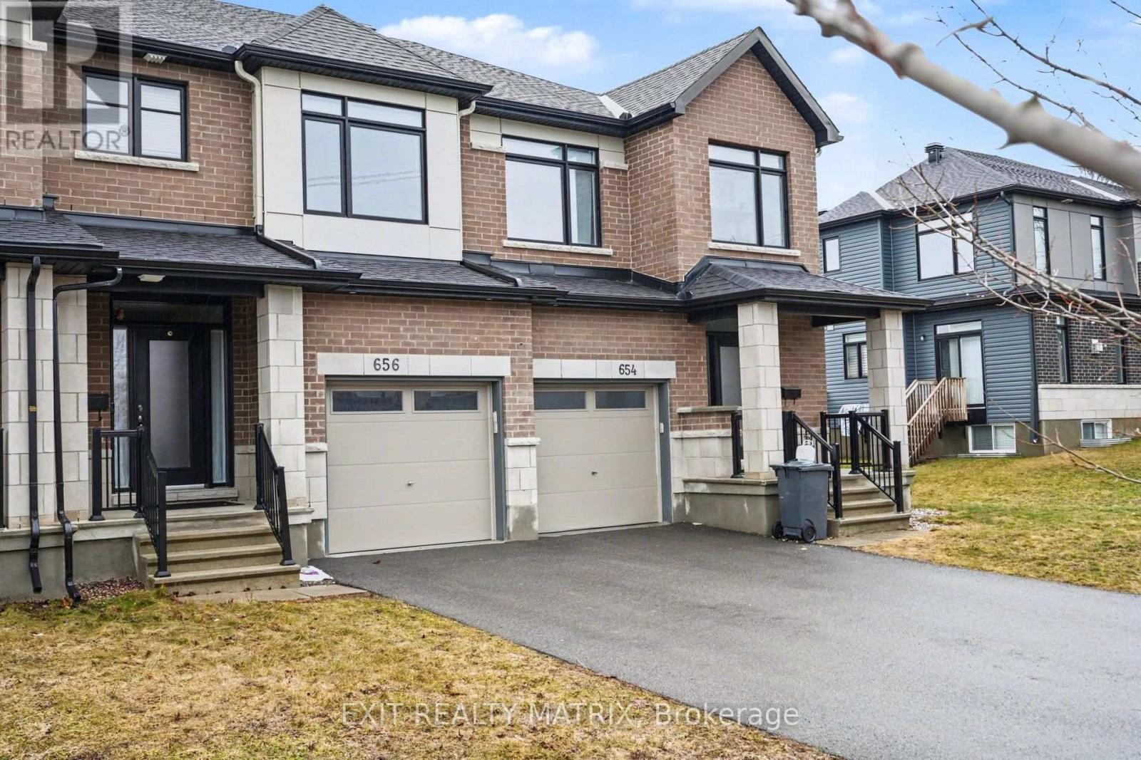 656 Putney Crescent W, Ottawa, Ontario  K2S 2N7 - Photo 3 - X13570936