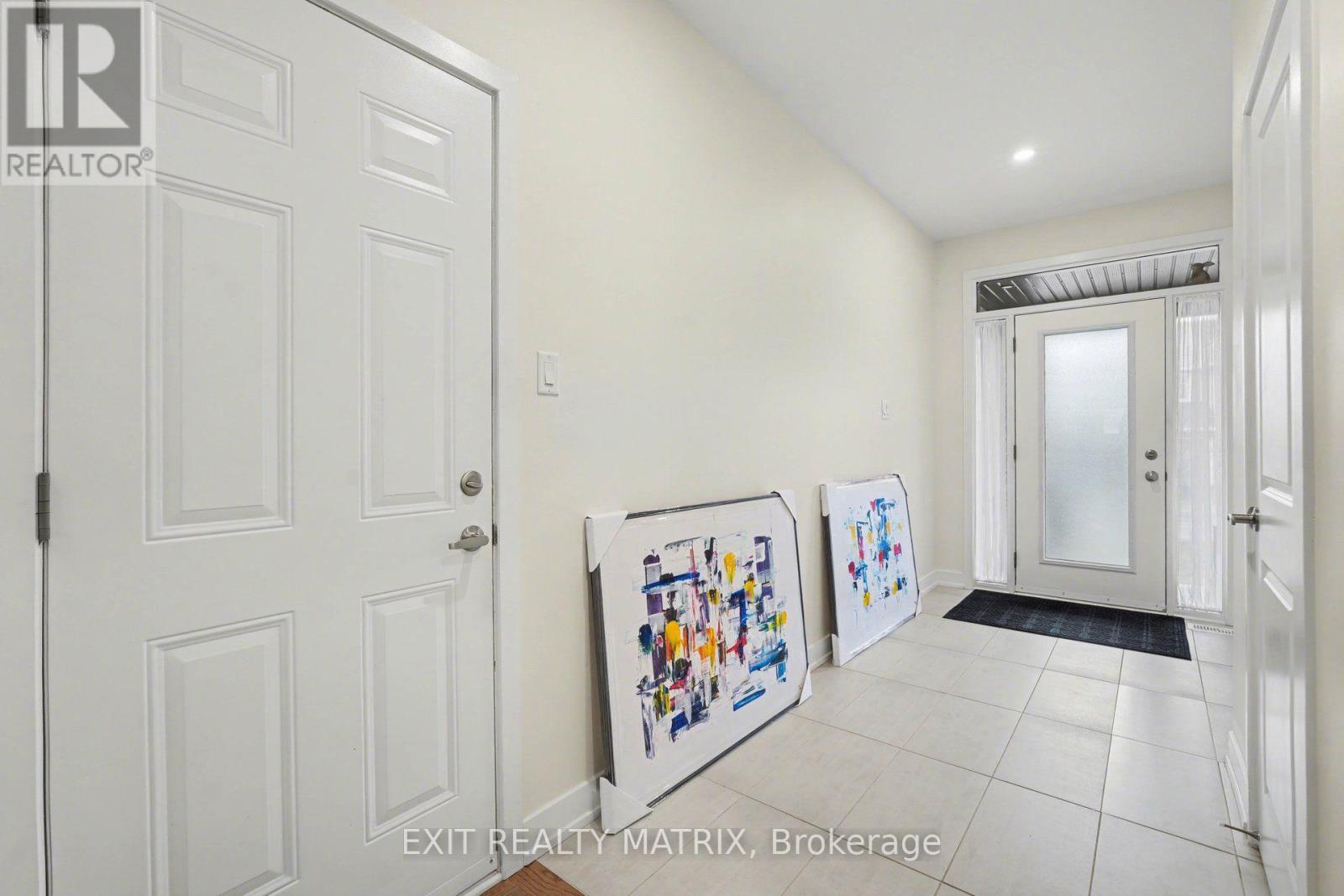 656 Putney Crescent W, Ottawa, Ontario  K2S 2N7 - Photo 5 - X13570936