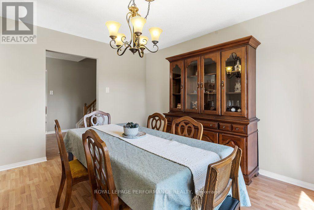 5529 Woodeden Drive, Ottawa, Ontario  K4M 1B4 - Photo 13 - X13570938