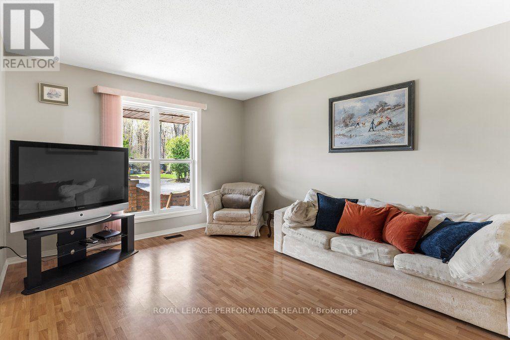5529 Woodeden Drive, Ottawa, Ontario  K4M 1B4 - Photo 18 - X13570938