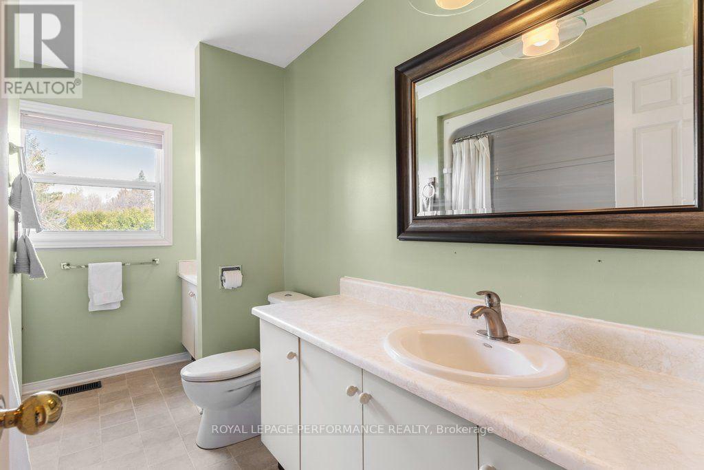 5529 Woodeden Drive, Ottawa, Ontario  K4M 1B4 - Photo 22 - X13570938