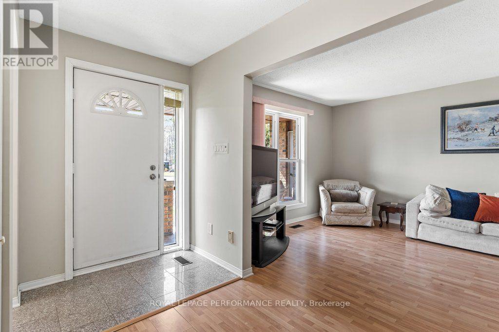 5529 Woodeden Drive, Ottawa, Ontario  K4M 1B4 - Photo 5 - X13570938