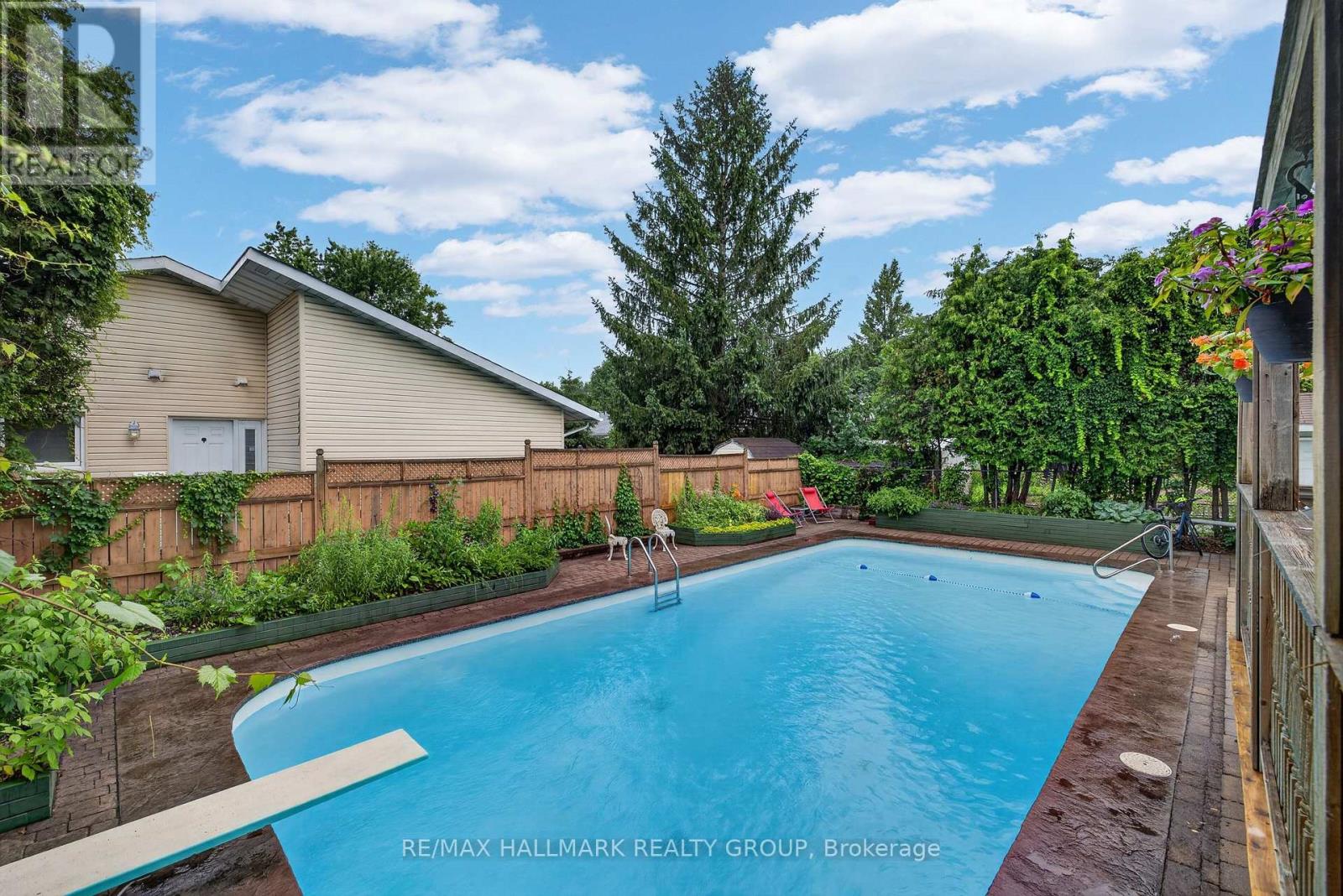 1100 Bathgate Drive, Ottawa, Ontario  K1J 8G1 - Photo 39 - X13570970