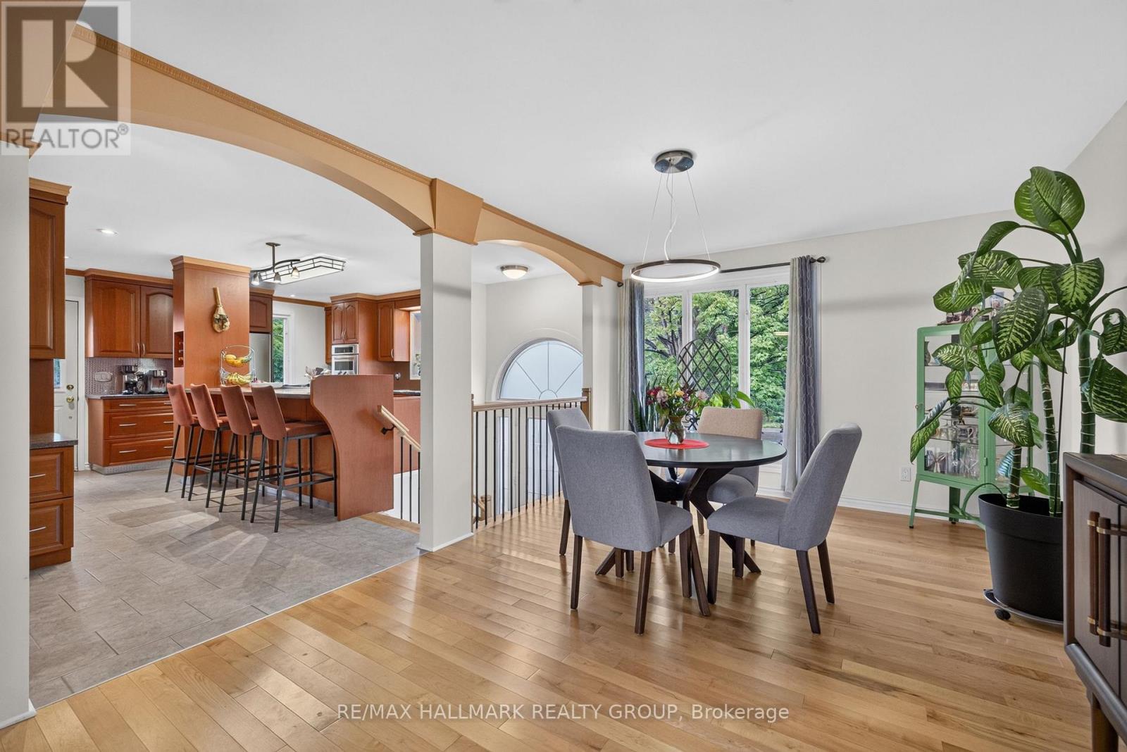 1100 Bathgate Drive, Ottawa, Ontario  K1J 8G1 - Photo 4 - X13570970