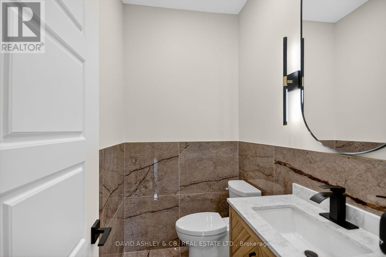 Main - 612 Tweedsmuir Avenue, Ottawa, Ontario  K1Z 5P3 - Photo 10 - X13571008