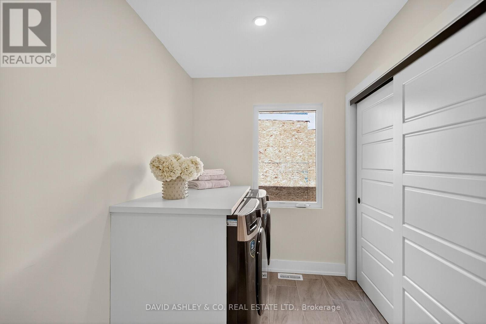 Main - 612 Tweedsmuir Avenue, Ottawa, Ontario  K1Z 5P3 - Photo 21 - X13571008