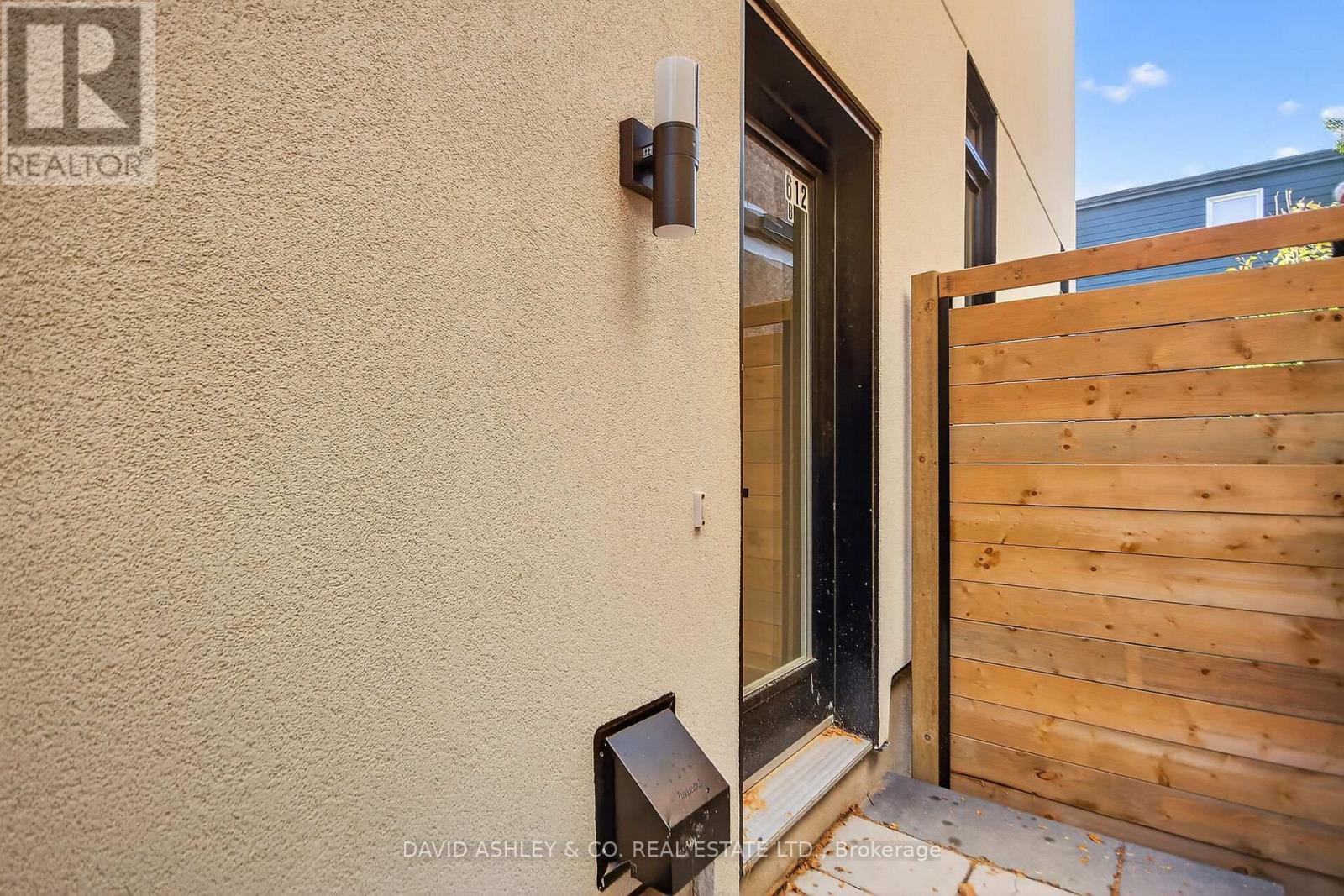 Main - 612 Tweedsmuir Avenue, Ottawa, Ontario  K1Z 5P3 - Photo 23 - X13571008