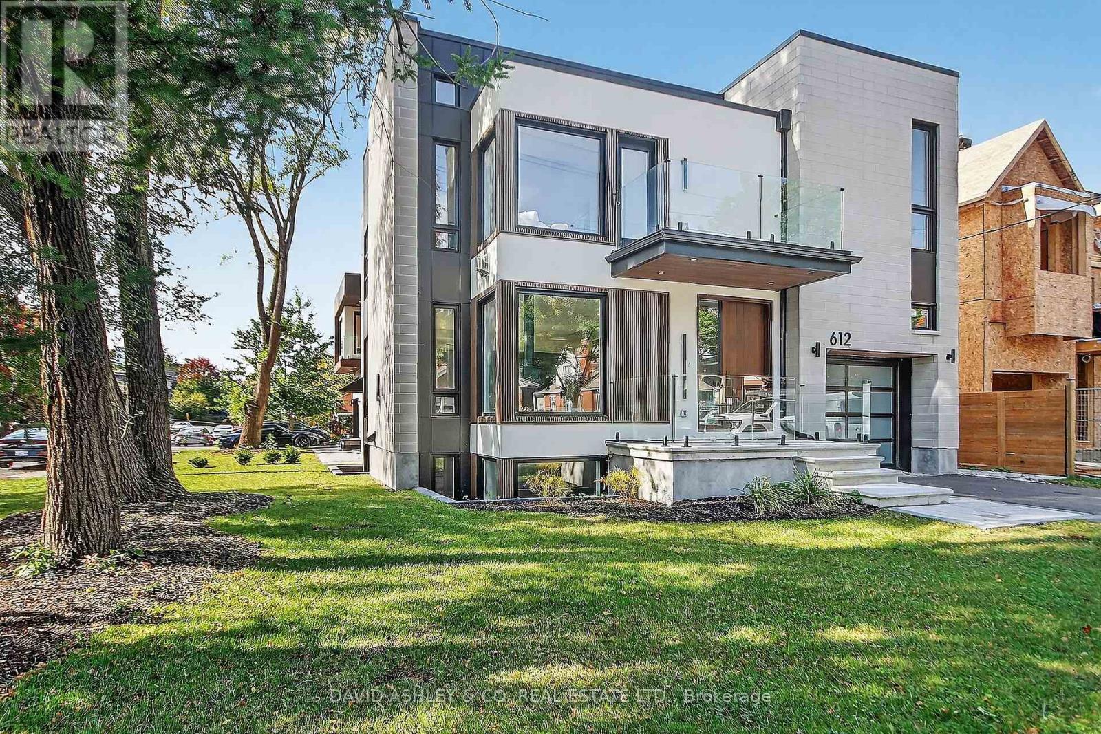 Main - 612 Tweedsmuir Avenue, Ottawa, Ontario  K1Z 5P3 - Photo 3 - X13571008