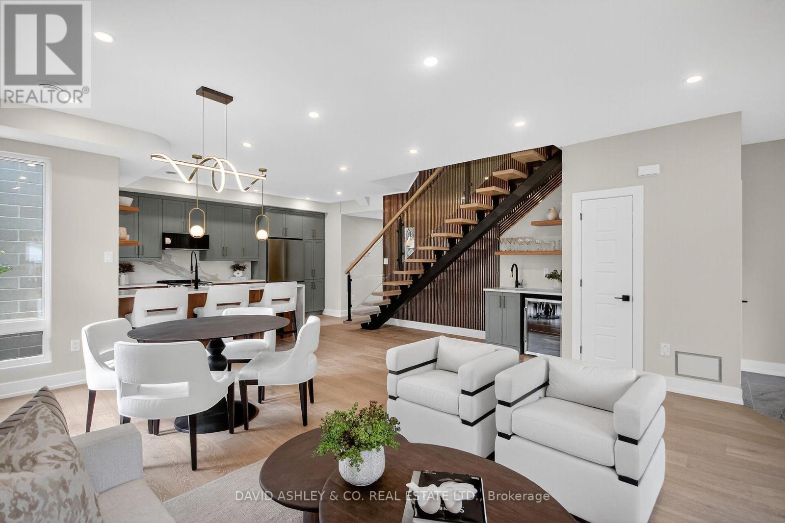 Main - 612 Tweedsmuir Avenue, Ottawa, Ontario  K1Z 5P3 - Photo 33 - X13571008