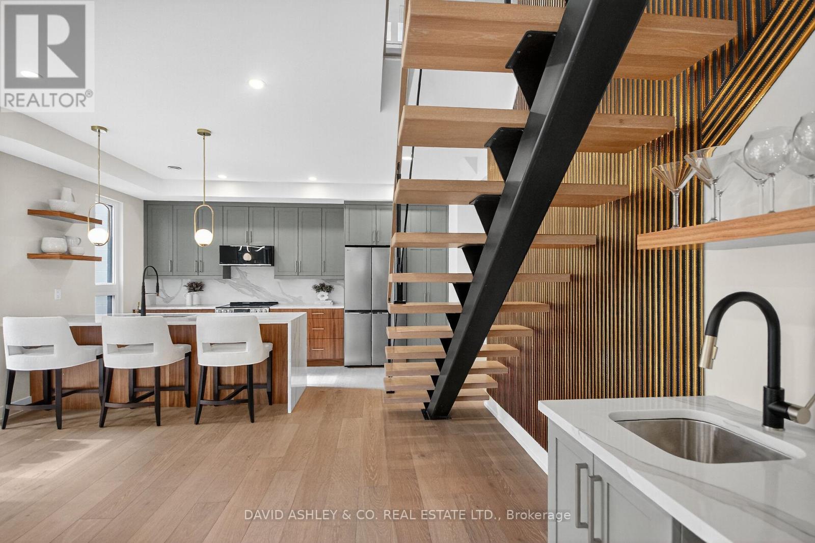 Main - 612 Tweedsmuir Avenue, Ottawa, Ontario  K1Z 5P3 - Photo 37 - X13571008
