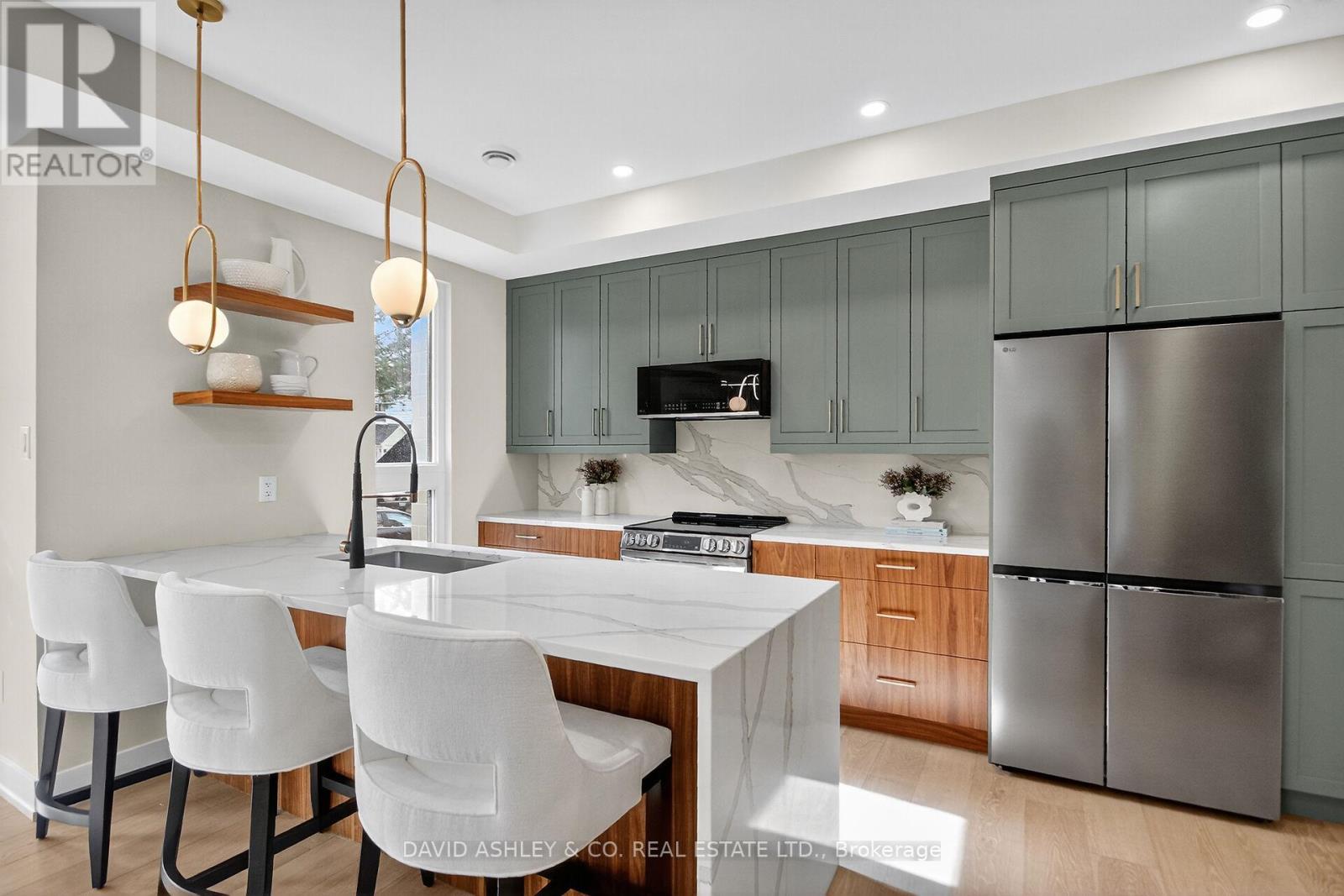 Main - 612 Tweedsmuir Avenue, Ottawa, Ontario  K1Z 5P3 - Photo 7 - X13571008