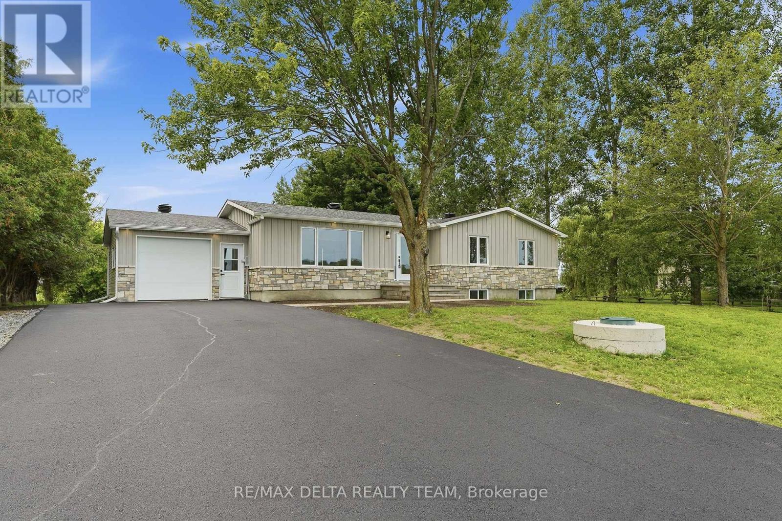 1568 Pilon Road, Clarence-Rockland, Ontario  K0A 1N0 - Photo 2 - X13571106