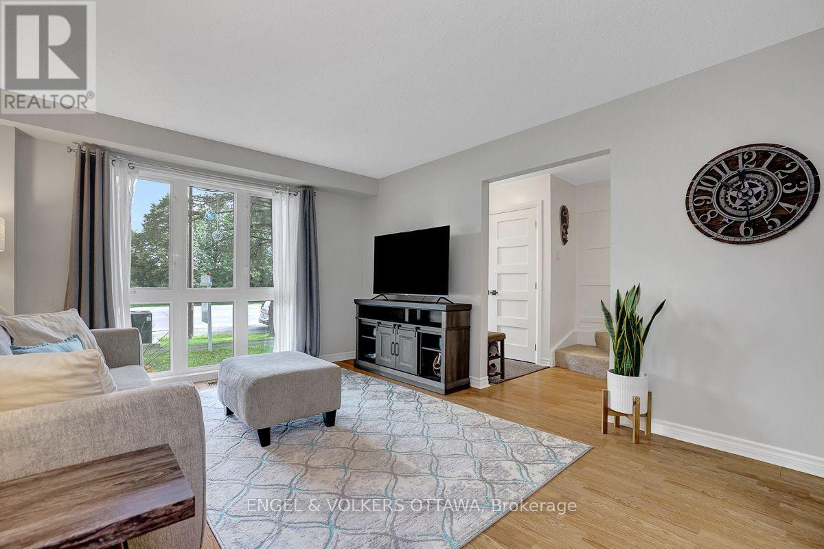 66 Peary Way, Ottawa, Ontario  K2L 1Z8 - Photo 6 - X13571110