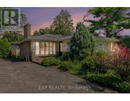 16 ELMSLEY CRESCENT, Ottawa, Ontario