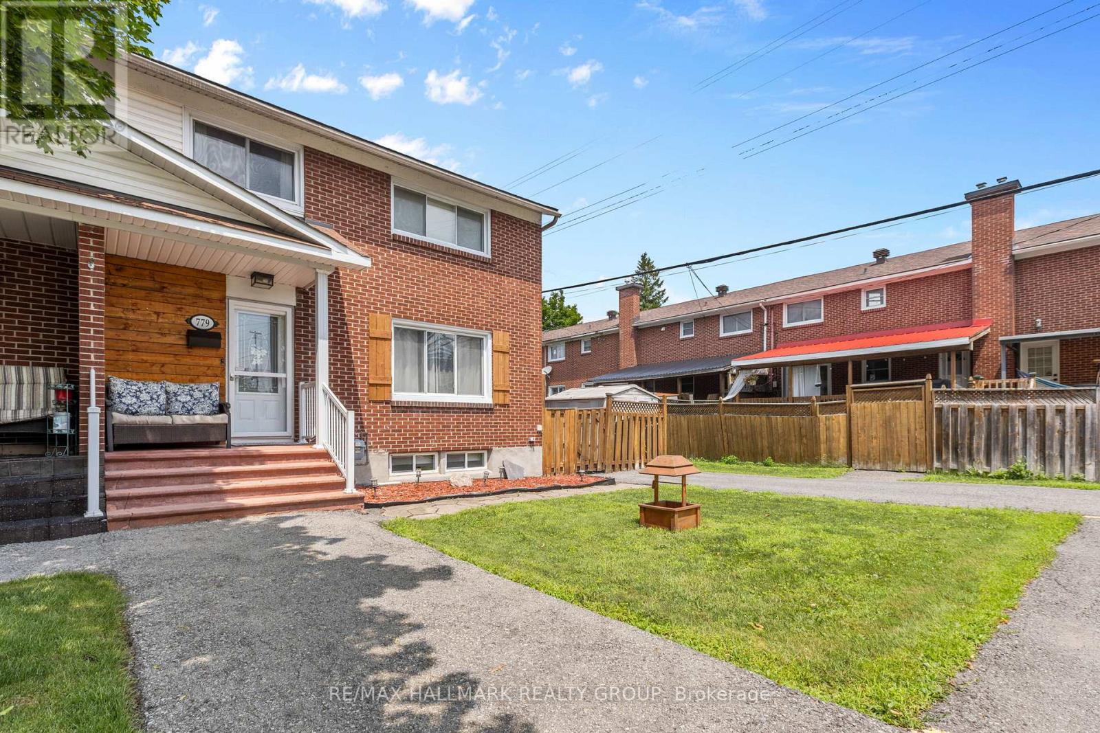 779 Borthwick Avenue, Ottawa, Ontario  K1K 2M5 - Photo 2 - X13571158