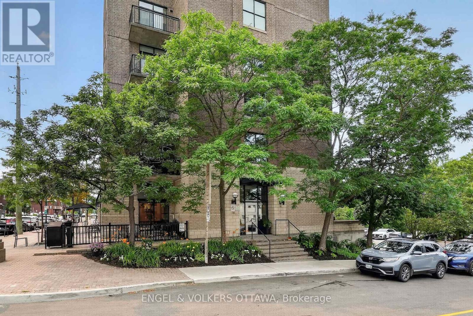 203 - 150 Caroline Avenue, Ottawa, Ontario  K1Y 4X8 - Photo 2 - X13571294