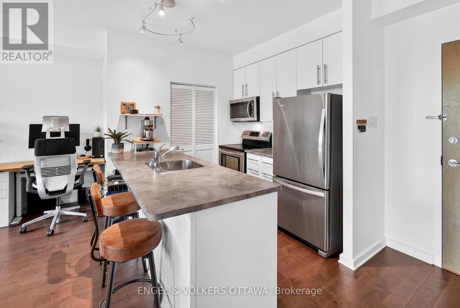 203 - 150 Caroline Avenue, Ottawa, Ontario  K1Y 4X8 - Photo 4 - X13571294