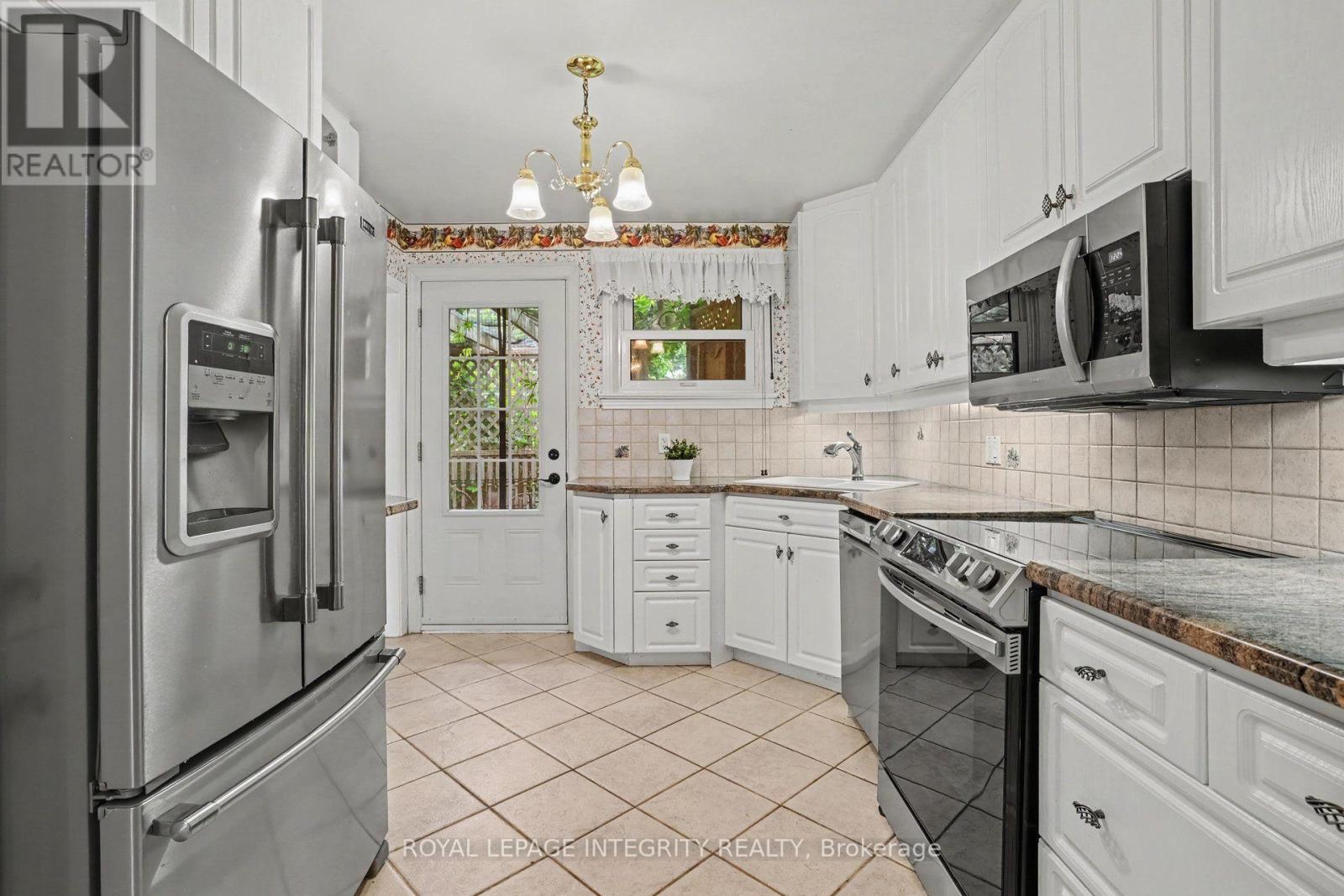 2076 Niagara Drive, Ottawa, Ontario  K1H 6H1 - Photo 15 - X13571380