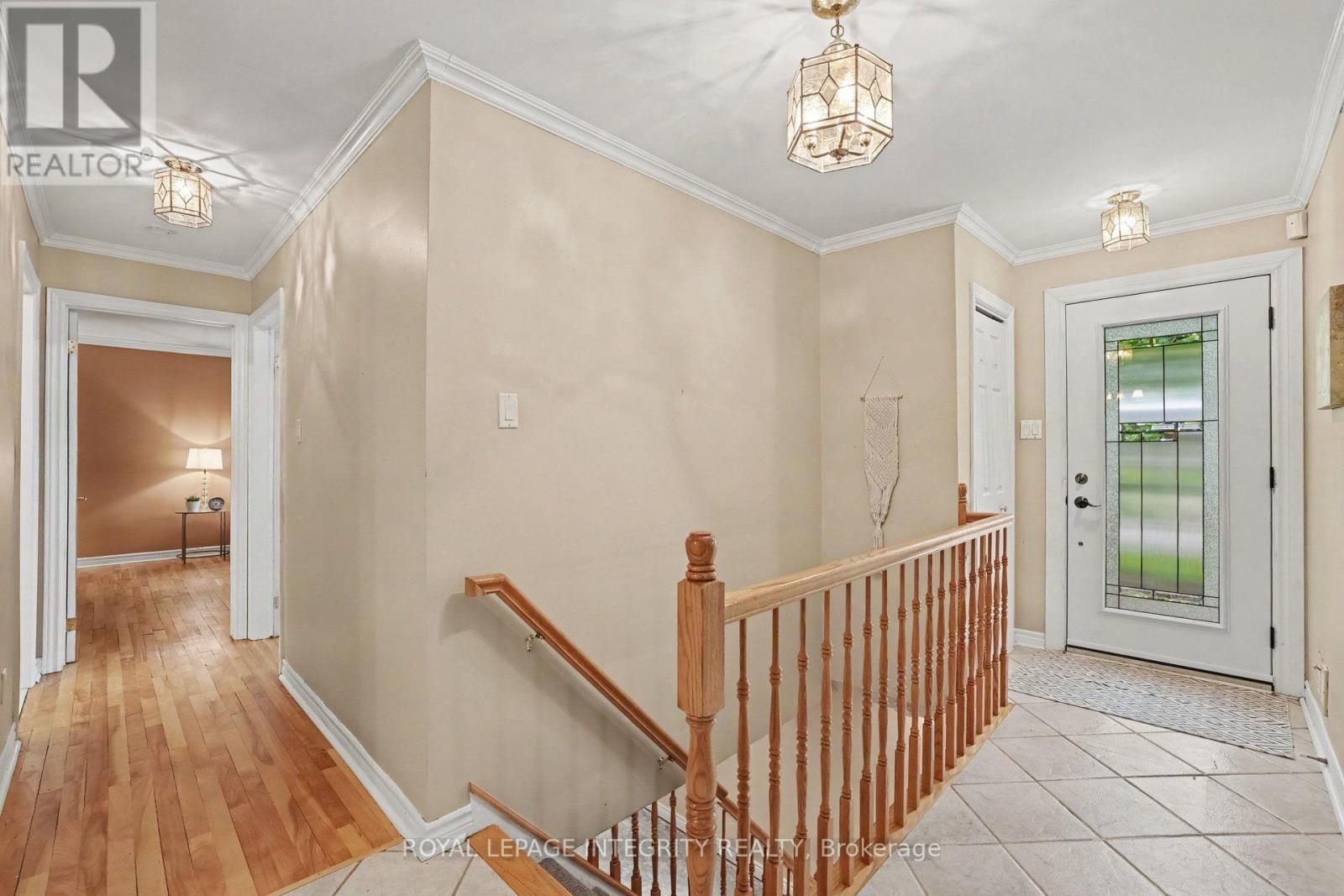 2076 Niagara Drive, Ottawa, Ontario  K1H 6H1 - Photo 5 - X13571380