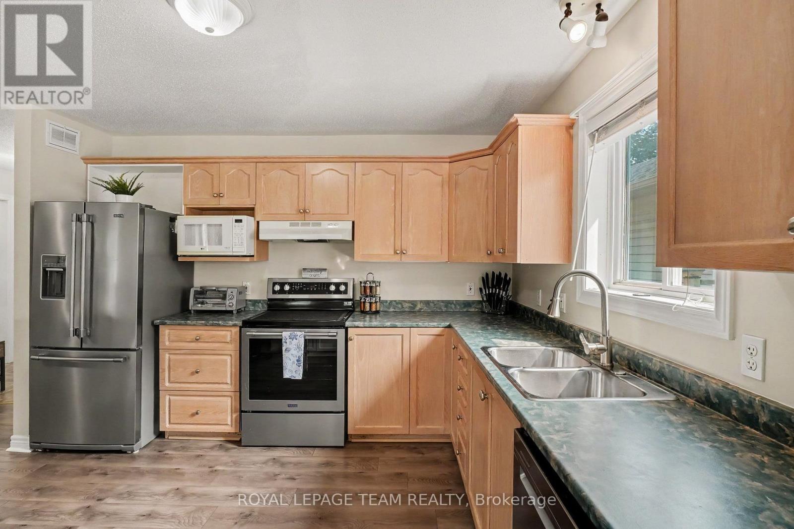 33 Prime Place, Carleton Place, Ontario  K7C 4V6 - Photo 11 - X13571416