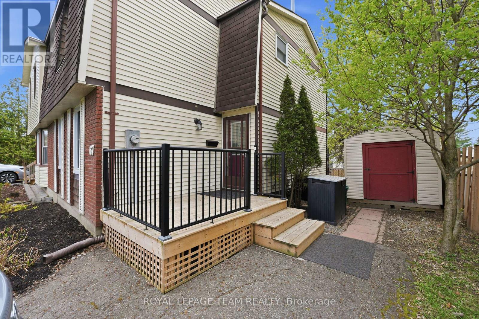 67 Castlefrank Road, Ottawa, Ontario  K2L 2E6 - Photo 3 - X13571536