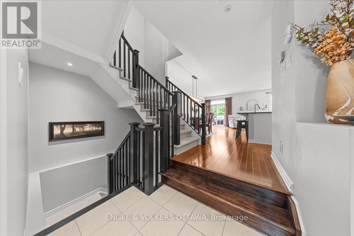 520 Rochefort Circle, Ottawa, Ontario  K4A 0M8 - Photo 13 - X13571614