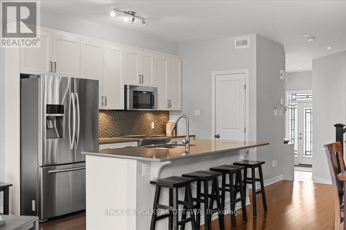 520 Rochefort Circle, Ottawa, Ontario  K4A 0M8 - Photo 3 - X13571614