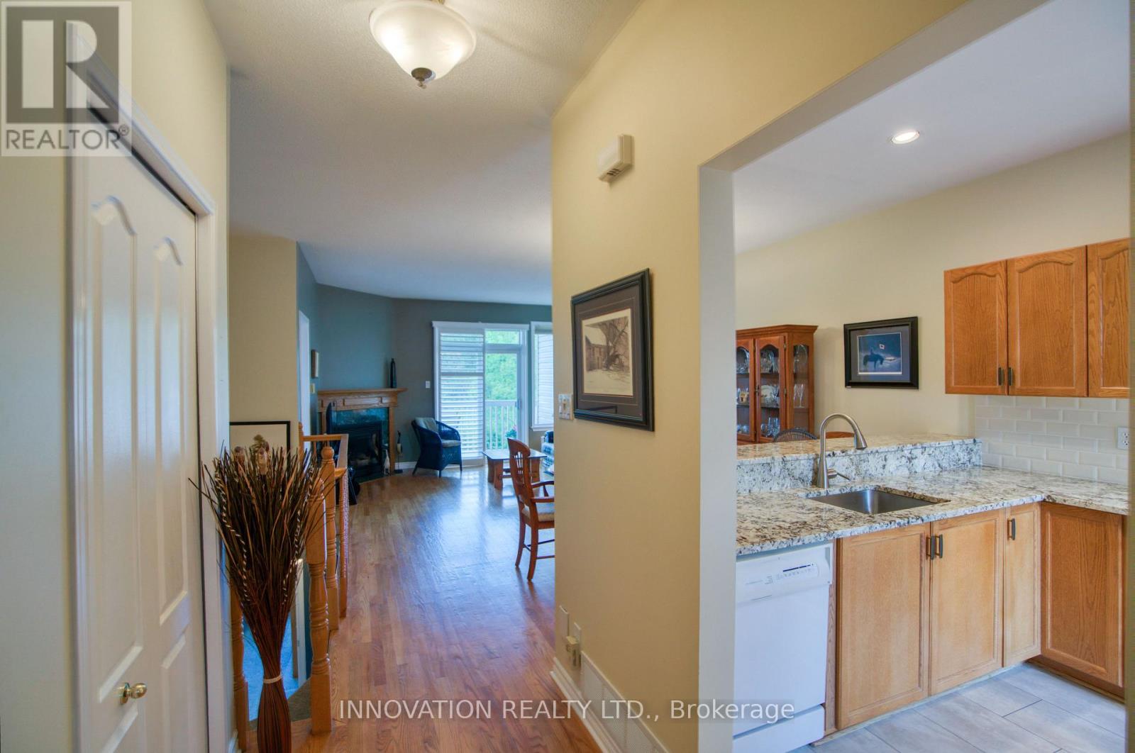 27 Eileen Crescent, Ottawa, Ontario  K2S 1X2 - Photo 4 - X13571616