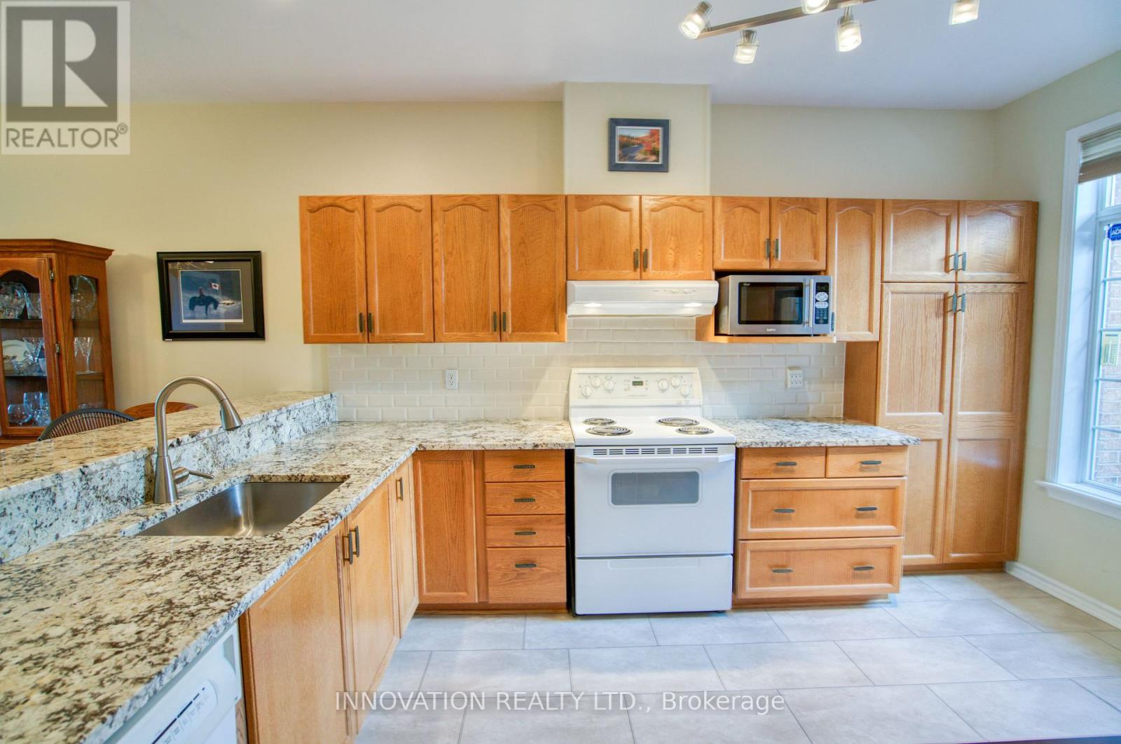 27 Eileen Crescent, Ottawa, Ontario  K2S 1X2 - Photo 6 - X13571616