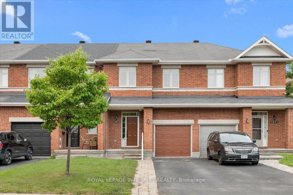 1433 Comfrey Crescent, Ottawa, Ontario  K4A 0L8 - Photo 1 - X13571750