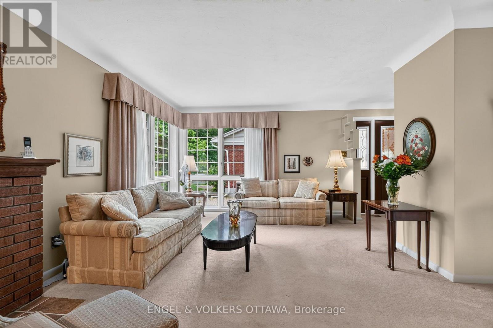 783 Wingate Drive, Ottawa, Ontario  K1G 1S2 - Photo 4 - X13571824