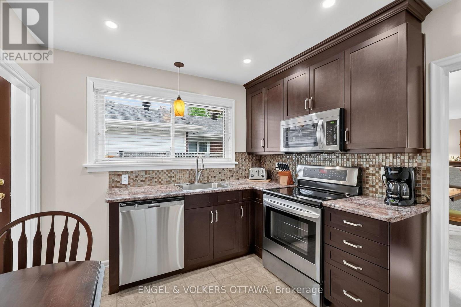 783 Wingate Drive, Ottawa, Ontario  K1G 1S2 - Photo 7 - X13571824