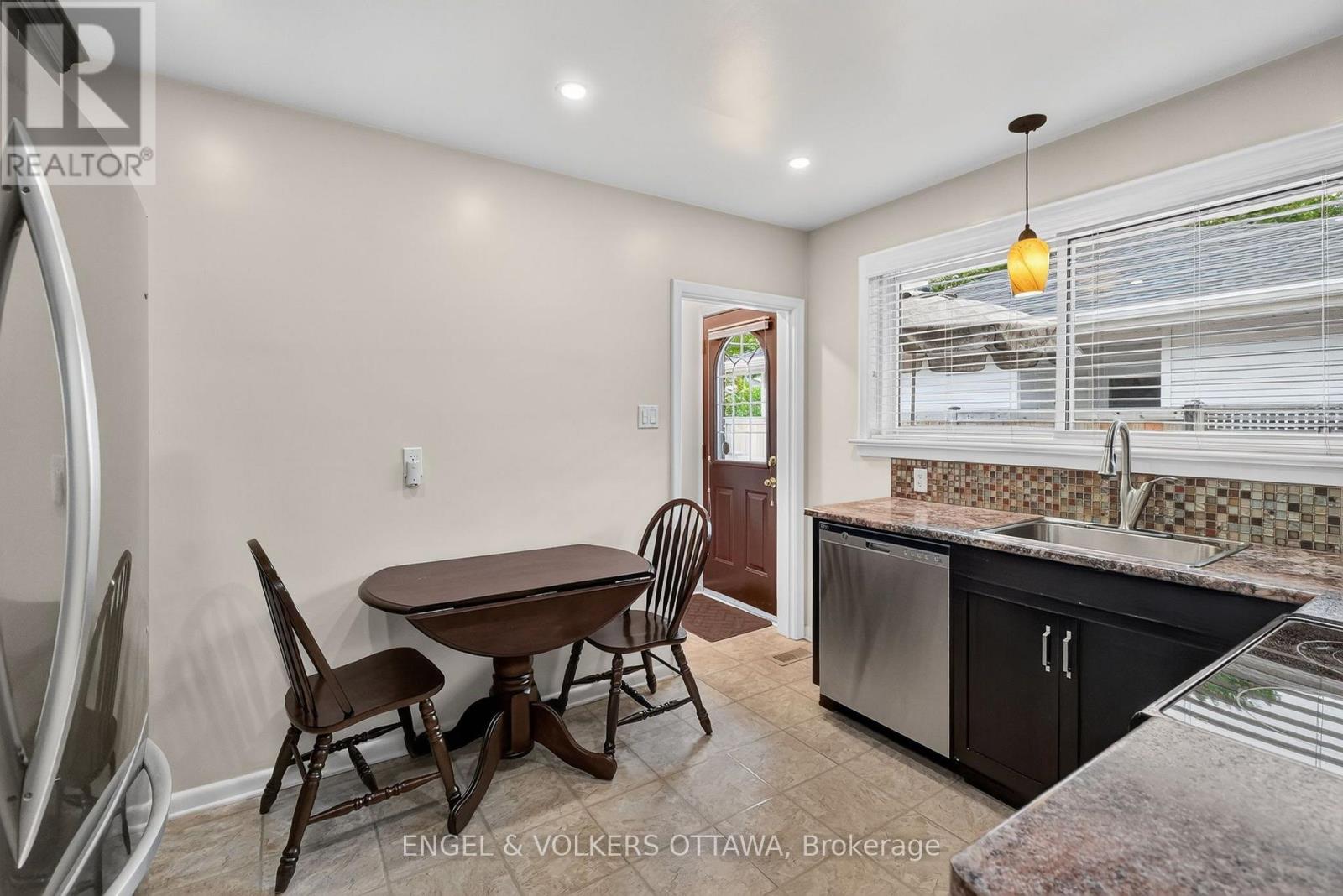 783 Wingate Drive, Ottawa, Ontario  K1G 1S2 - Photo 9 - X13571824