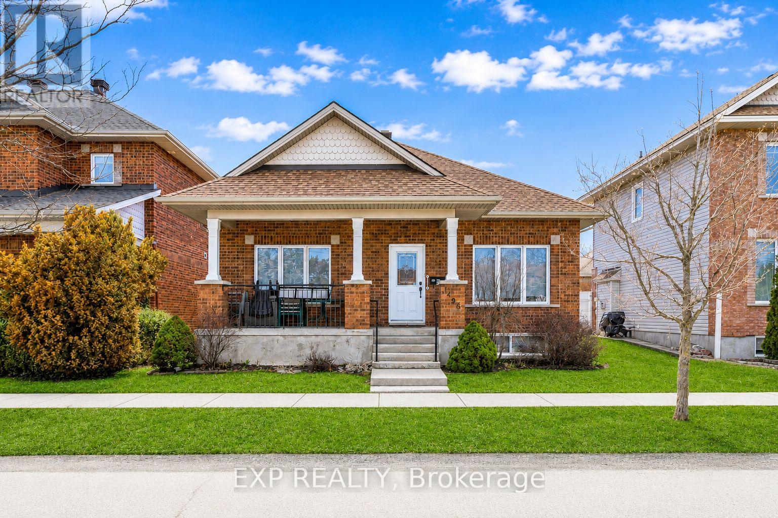 1496 Queensdale Avenue, Ottawa, Ontario  K1T 4G3 - Photo 1 - X13571846