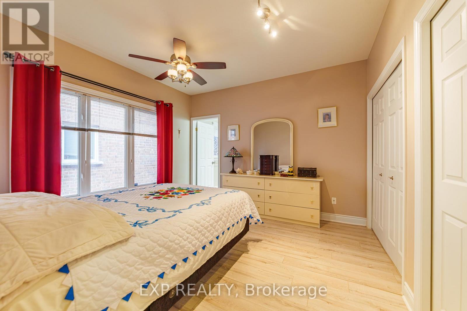 1496 Queensdale Avenue, Ottawa, Ontario  K1T 4G3 - Photo 12 - X13571846