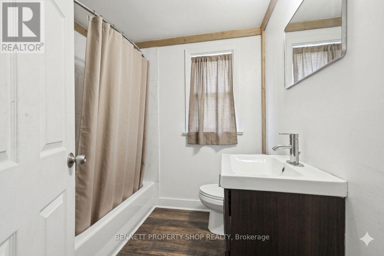 1361 Summerville Avenue, Ottawa, Ontario  K1Z 8G9 - Photo 8 - X13572110