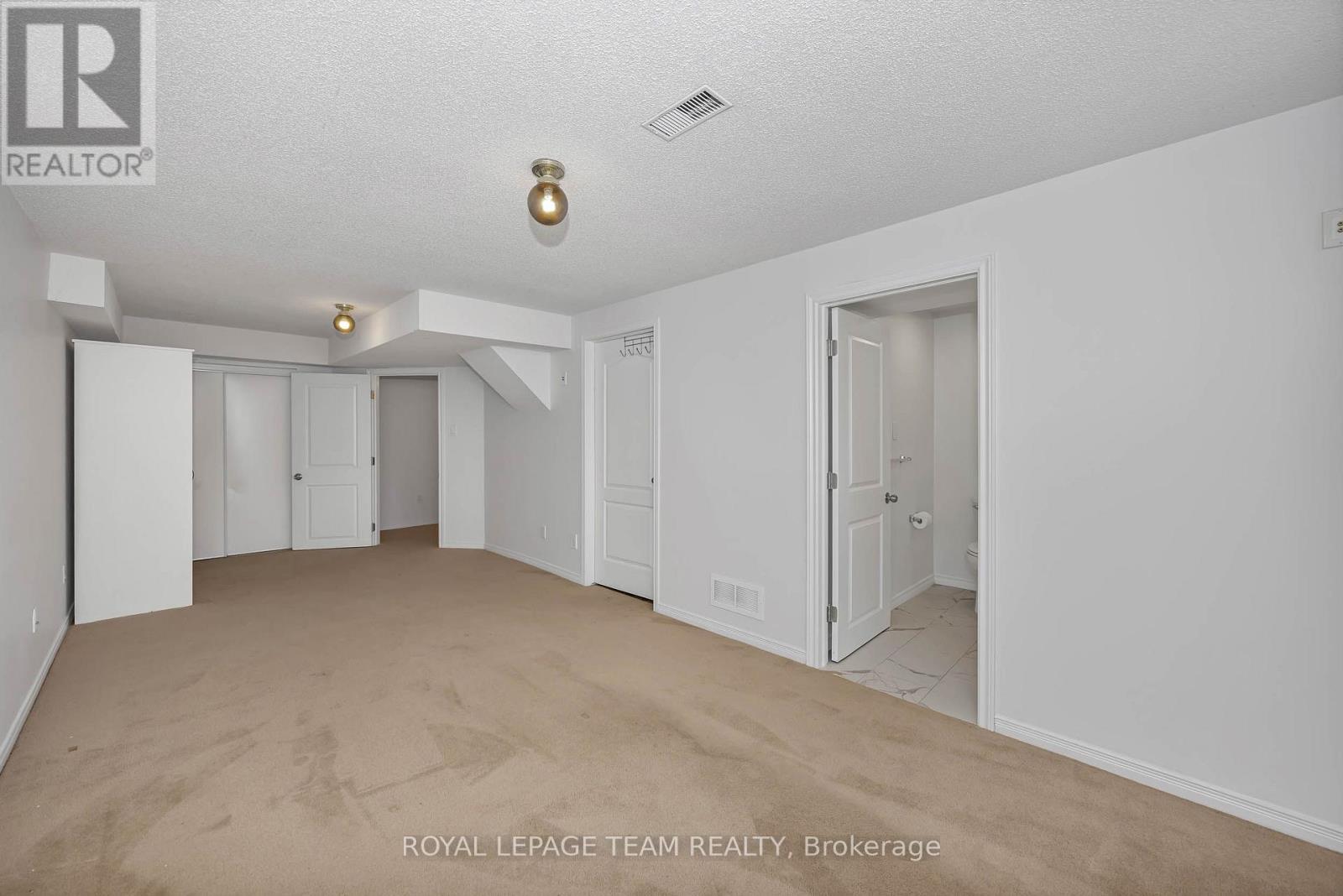 323 Freedom Private, Ottawa, Ontario  K1G 6W3 - Photo 30 - X13572130