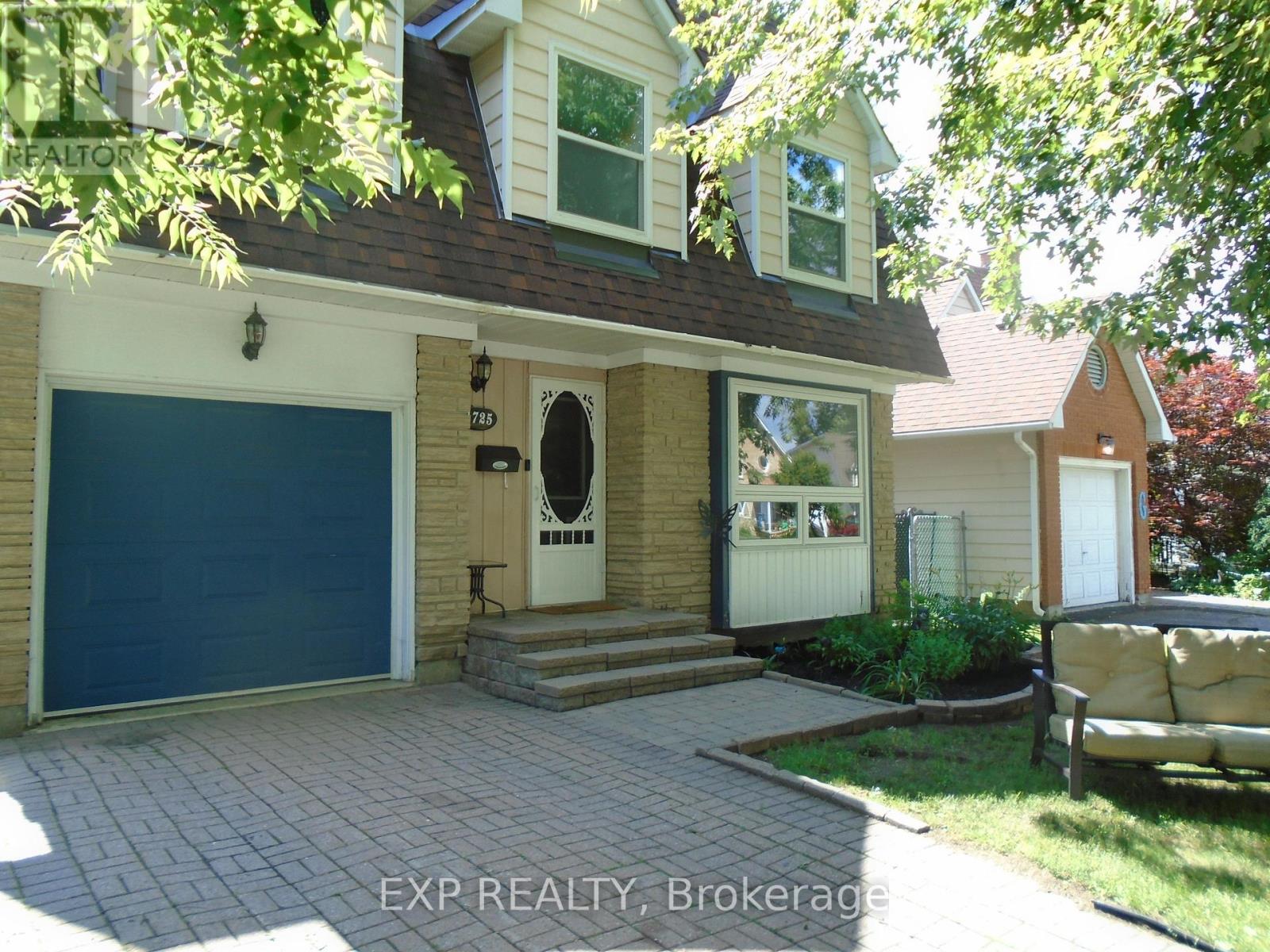 1725 Bonaventure Terrace, Ottawa, Ontario  K1C 1W5 - Photo 1 - X13572568