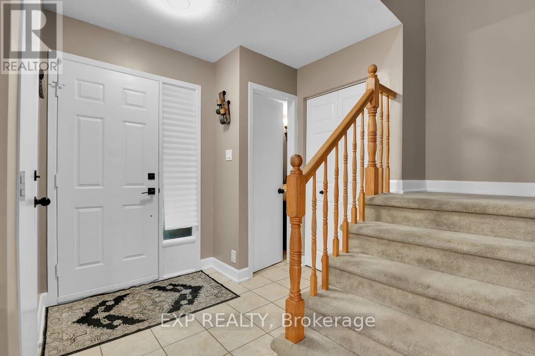 138 Acklam Terrace, Ottawa, Ontario  K2K 2J5 - Photo 3 - X13572760