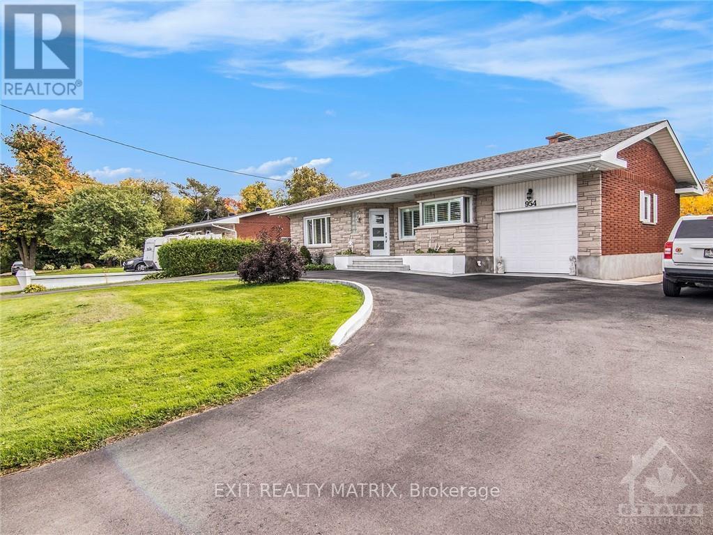 954 Notre Dame Street, Russell, Ontario  K0A 1W0 - Photo 2 - X13572774