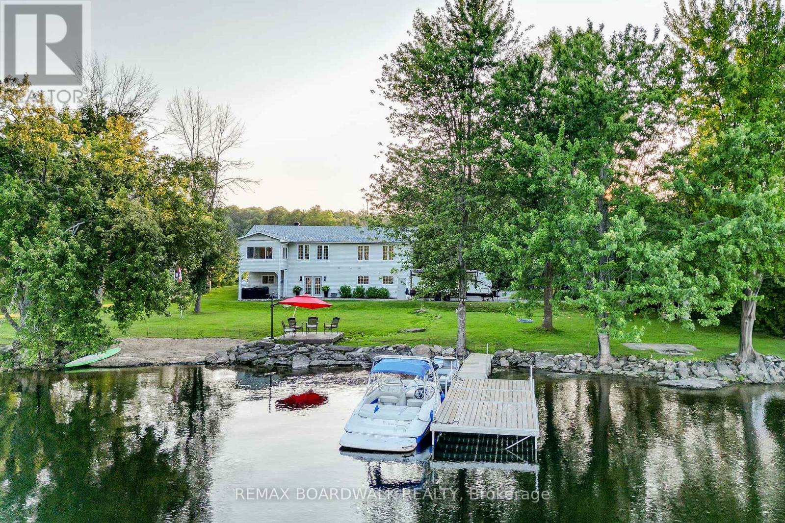 100 Mcculloughs Landing, Drummond/north Elmsley, Ontario  K7H 3C8 - Photo 1 - X13572838