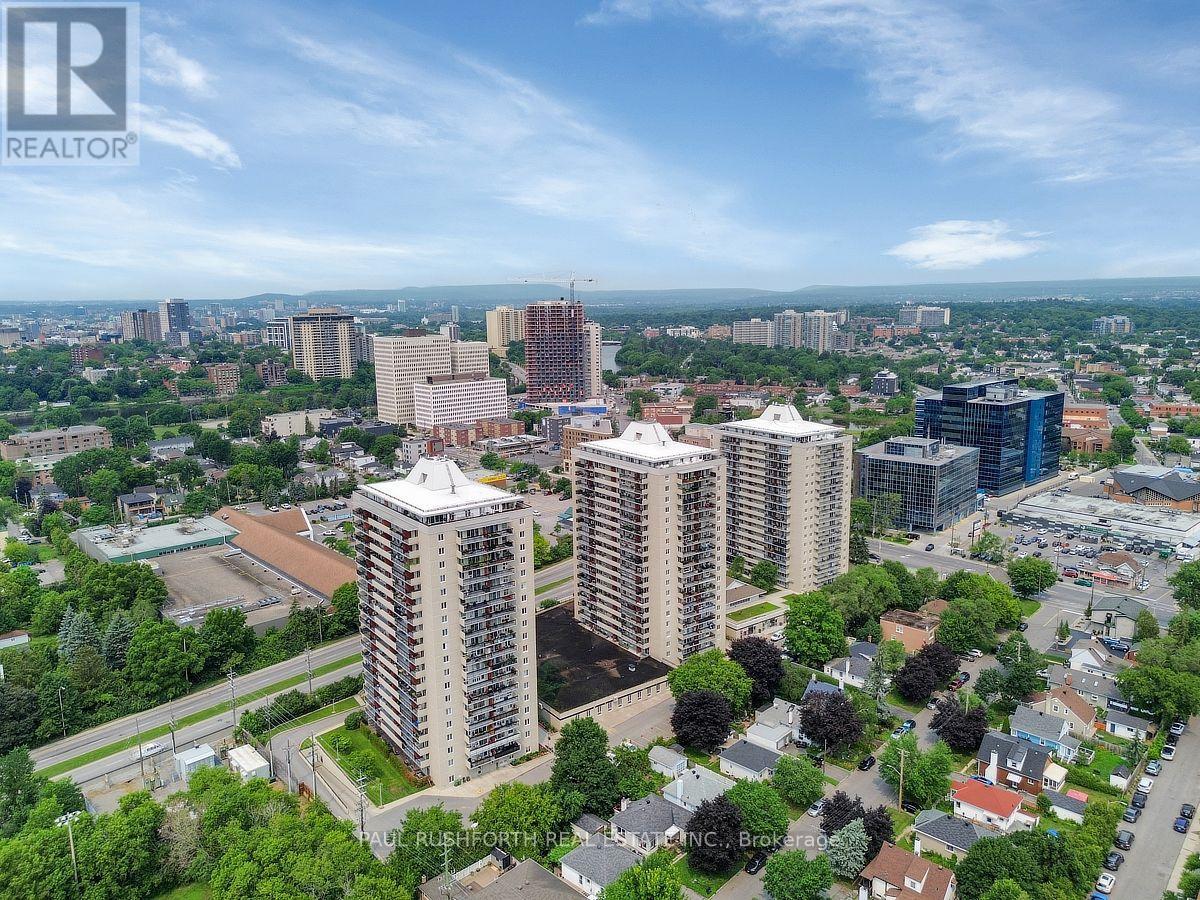 1905 - 158 B Mcarthur Avenue, Ottawa, Ontario  K1L 8E7 - Photo 1 - X13572902