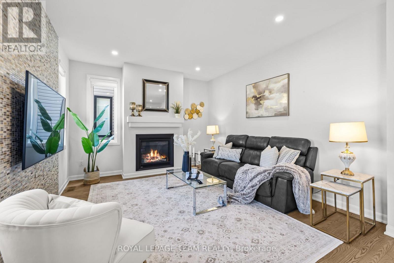 70 Ralph Erfle Way, Ottawa, Ontario  K2J 6V5 - Photo 5 - X13573322