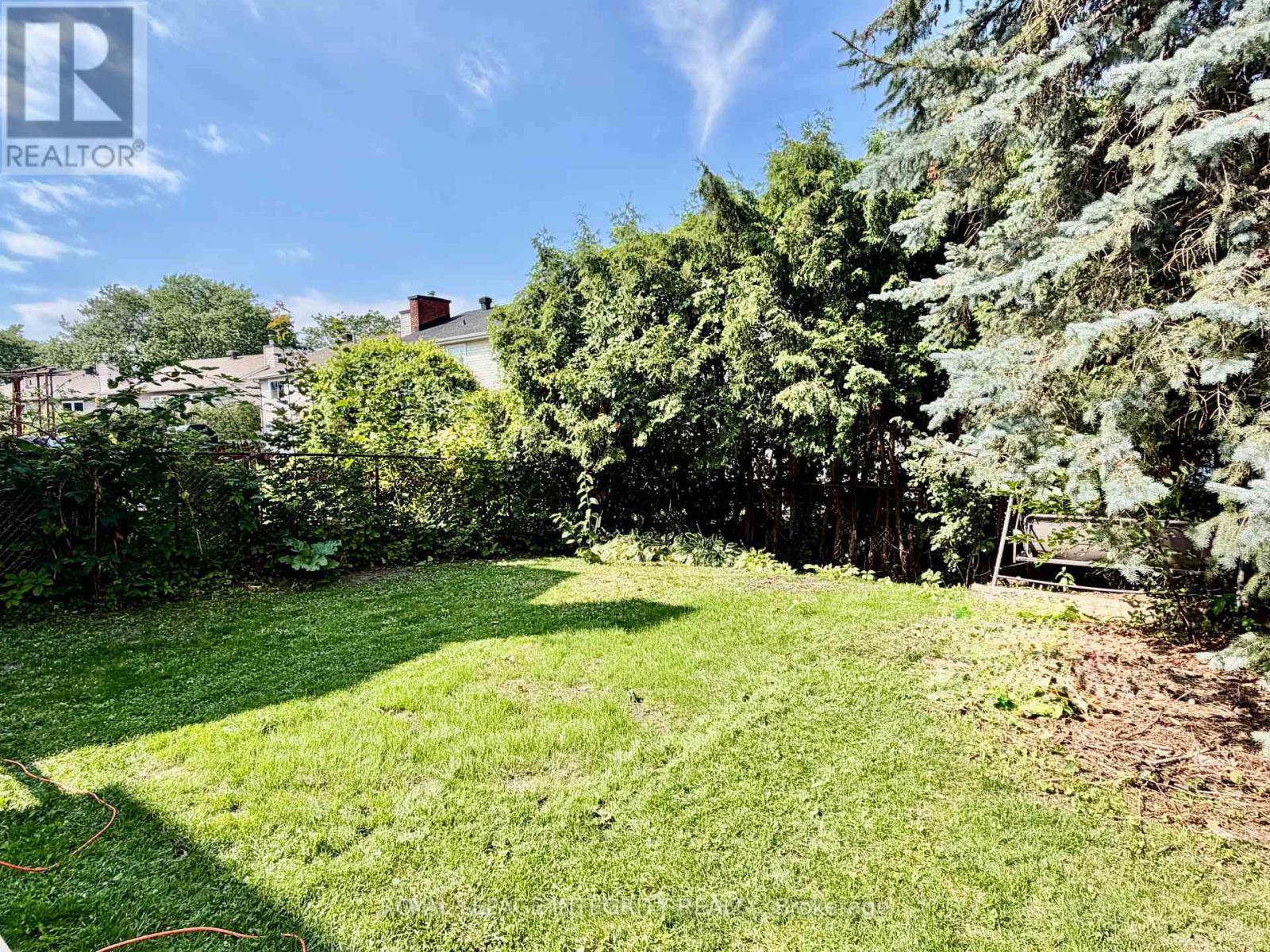 1039 Karsh Drive, Ottawa, Ontario  K1G 4N2 - Photo 36 - X13573402