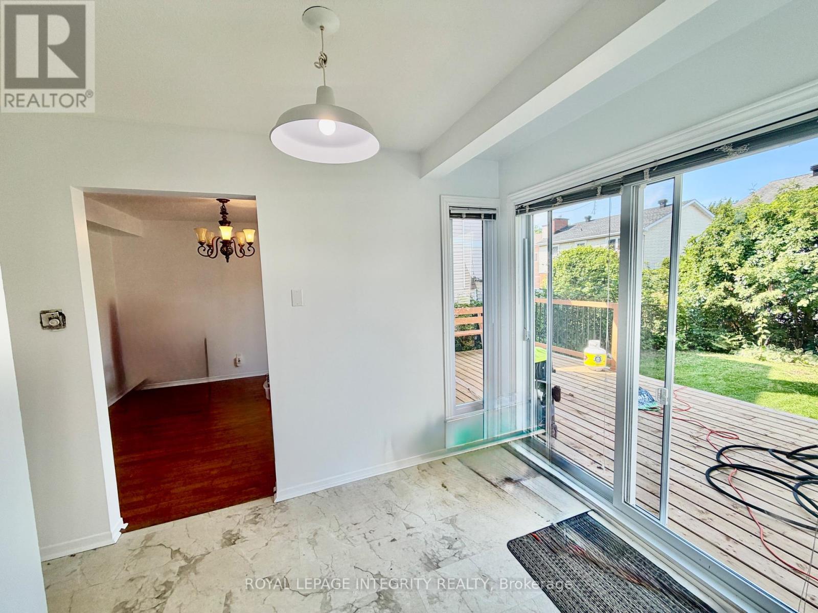 1039 Karsh Drive, Ottawa, Ontario  K1G 4N2 - Photo 8 - X13573402