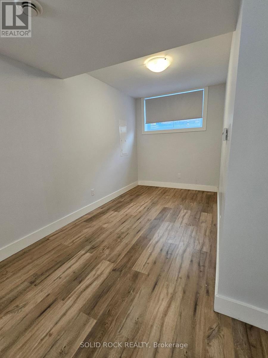 846 Alpine Avenue, Ottawa, Ontario  K2B 5R6 - Photo 7 - X13573478