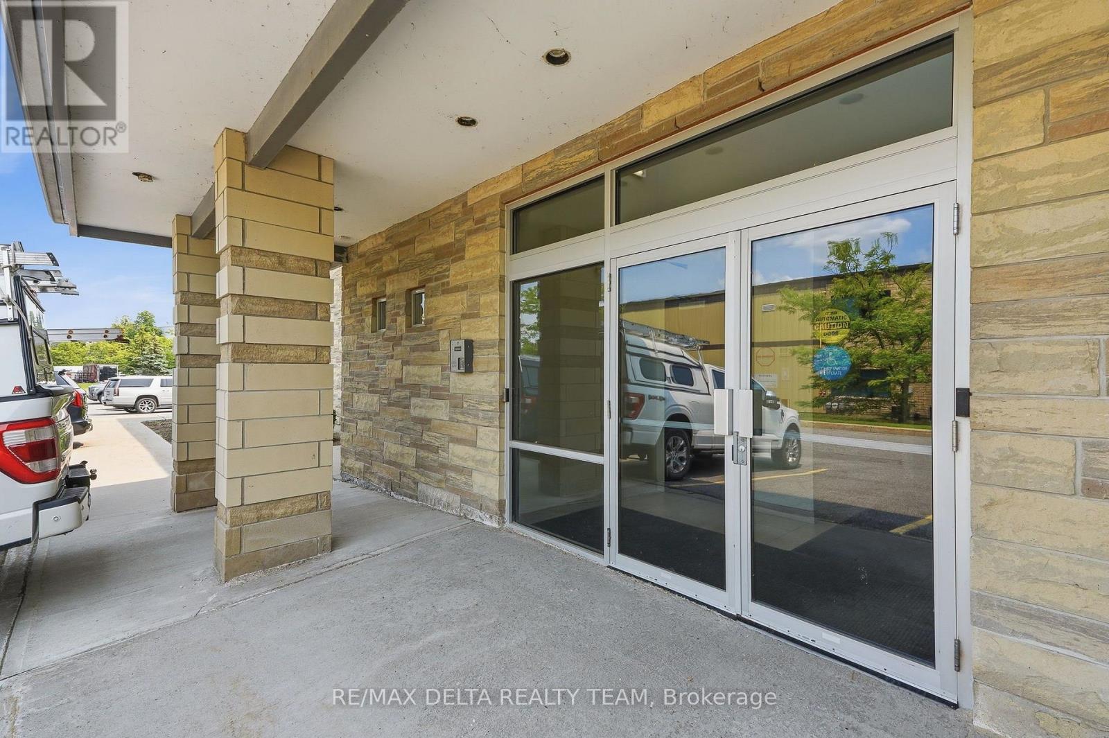 784 Taylor Creek Drive, Ottawa, Ontario  K1C 1T1 - Photo 3 - X13573512